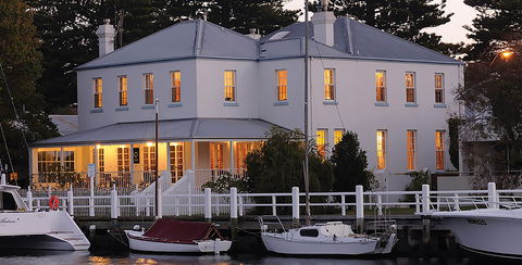 Oscars Waterfront Boutique Hotel - Accommodation Ballina 0