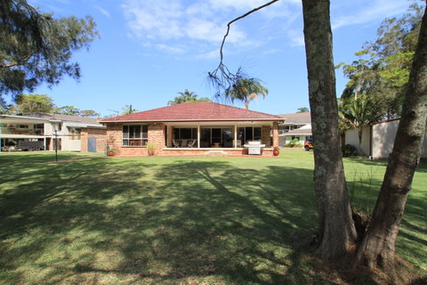 Ray Of Sunshine-Waterfront Reserve - Accommodation Ballina 0