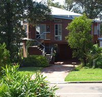 Surf House Narrawallee - Accommodation Ballina