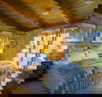 The Burrow at Wombat Bend Bed and Breakfast