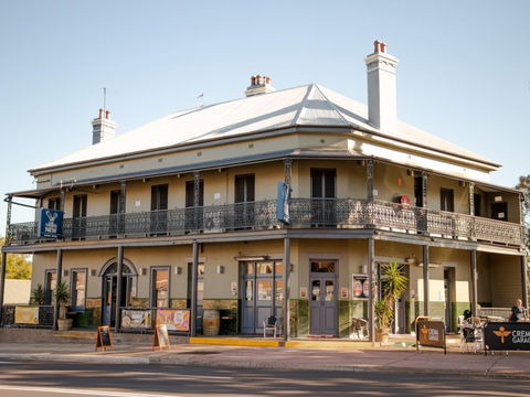 The Family Hotel Maitland - Accommodation Ballina 0