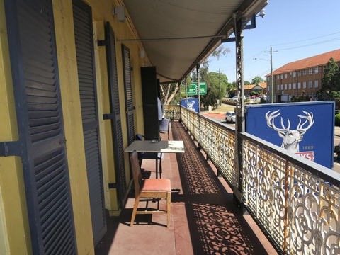The Family Hotel Maitland - Accommodation Ballina 1