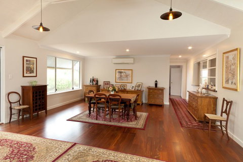 Great Southern Outback Tours & Accommodation - Accommodation Ballina 3