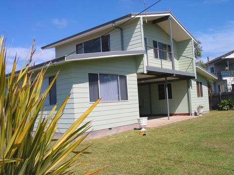 Berrara Cove Beach House - Accommodation Ballina 2