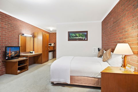 Country Plaza Halls Gap - Accommodation Ballina 2