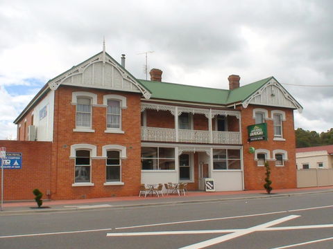 Railton Hotel - Accommodation Ballina 0