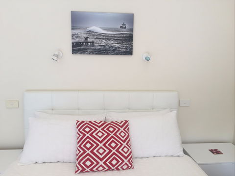 Springtide Studio Apartments - Accommodation Ballina 0