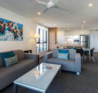 Synergy  Broadbeach - Accommodation Ballina