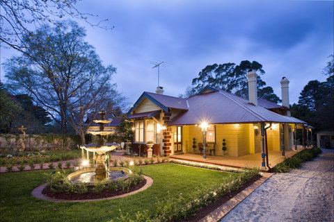 Varenna - Luxury Leura Accommodation - Accommodation Ballina 0