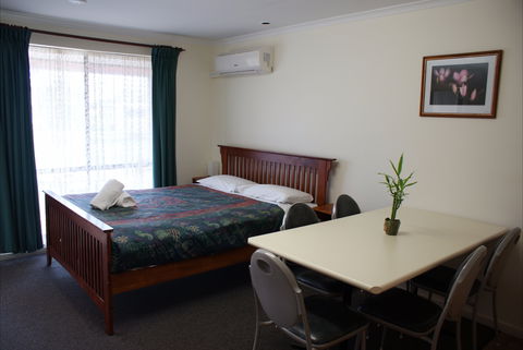 Warrnambool Holiday Park And Motel - Accommodation Ballina 1