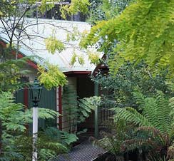 Eagle Hammer Cottages - Accommodation Ballina 1