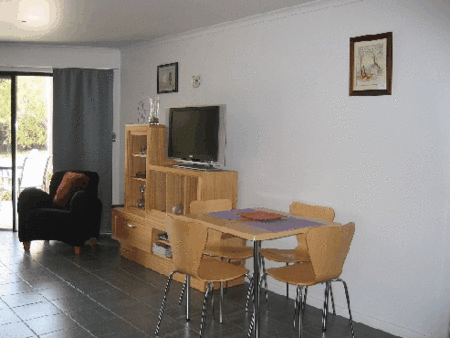 Wrens On Glenelg - Accommodation Ballina 3