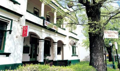 Healesville Hotel - Accommodation Ballina 0