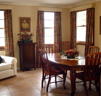 Pratically Lakeside B  B - Accommodation Ballina