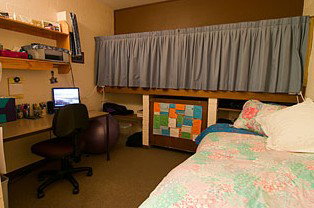 Burgmann College - Accommodation Ballina 0