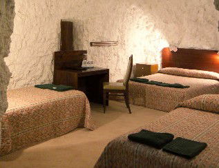 White Cliffs Motel - Accommodation Ballina 1