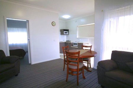 Abbey Apartments - Accommodation Ballina 1