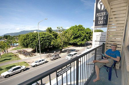 Global Backpackers - Accommodation Ballina 1