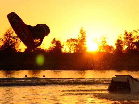Bonney's WA Water Ski Park - Accommodation Ballina 0