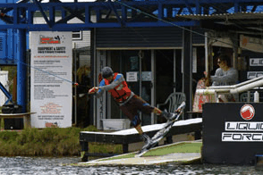 Cable Ski Logan - Accommodation Ballina 2