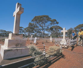 Coolgardie Cemetery - Accommodation Ballina 0