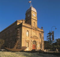 The Albany Town Hall - Accommodation Ballina