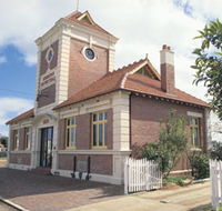 Merredin Town Hall - Accommodation Ballina