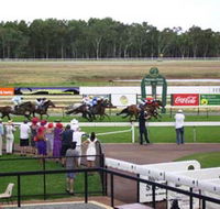 Pinjarra Race Club - Accommodation Ballina