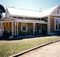 The Pines Loxton Historic House and Garden - Accommodation Ballina