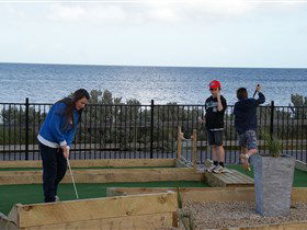 Port Vincent Putt Putt - Accommodation Ballina 0