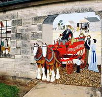 Millicent Murals - Accommodation Ballina