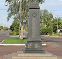 Winton War Memorial - Accommodation Ballina