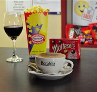 Mansfield Armchair Cinema - Accommodation Ballina