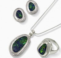 Johnston Opals - Accommodation Ballina