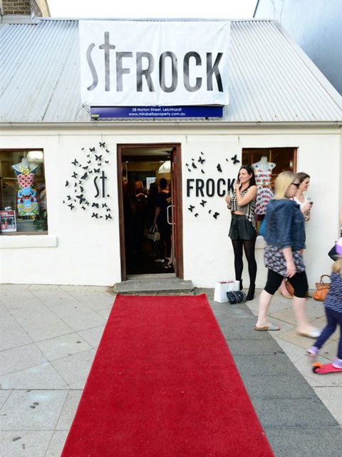 St Frock - Accommodation Ballina 0