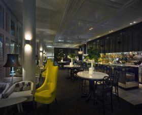 Ivy Bar - Accommodation Ballina 0