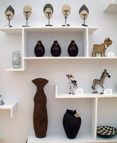 Swinging Swaggy Pottery, Gift Ware And Cafe - Accommodation Ballina 0