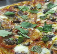 Mezzadellas Woodfired Pizza and Tapas - Accommodation Ballina