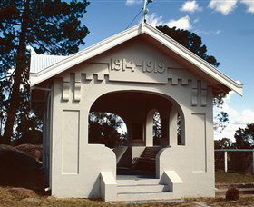 Stanthorpe Soldiers Memorial - Accommodation Ballina 0