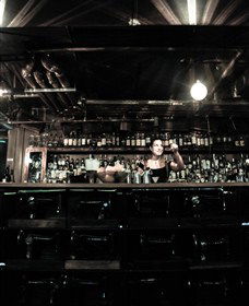 Stitch Bar - Accommodation Ballina 1