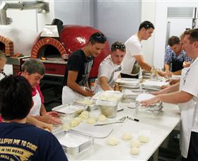 Vesuvio WoodFire Cooking Classes - Accommodation Ballina 1
