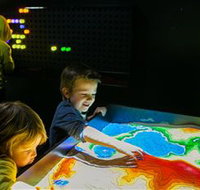 Twisted - Science at Play - Accommodation Ballina