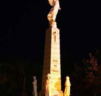 Cenotaph and Memorial Gates - Accommodation Ballina