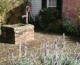 Experiment Farm Cottage - Accommodation Ballina 3