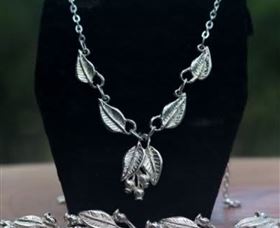 Australian Wildflower Jewellery Gallery - Accommodation Ballina 0