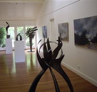 Ivy Hill Gallery - Accommodation Ballina