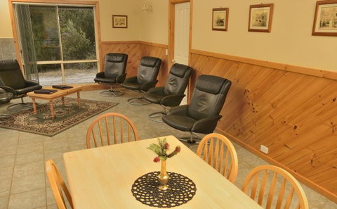 Riverside Retreat - Accommodation Ballina 0