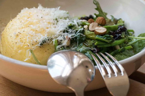 Agrarian Kitchen Eatery And Derwent Valley Gourmet Food Tour - Accommodation Ballina 1