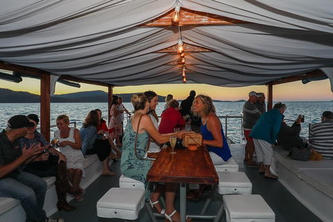 Sundowner Sunset Cruise Airlie Beach - Accommodation Ballina 0