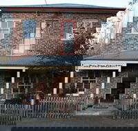 Bay Tree Gallery - Accommodation Ballina